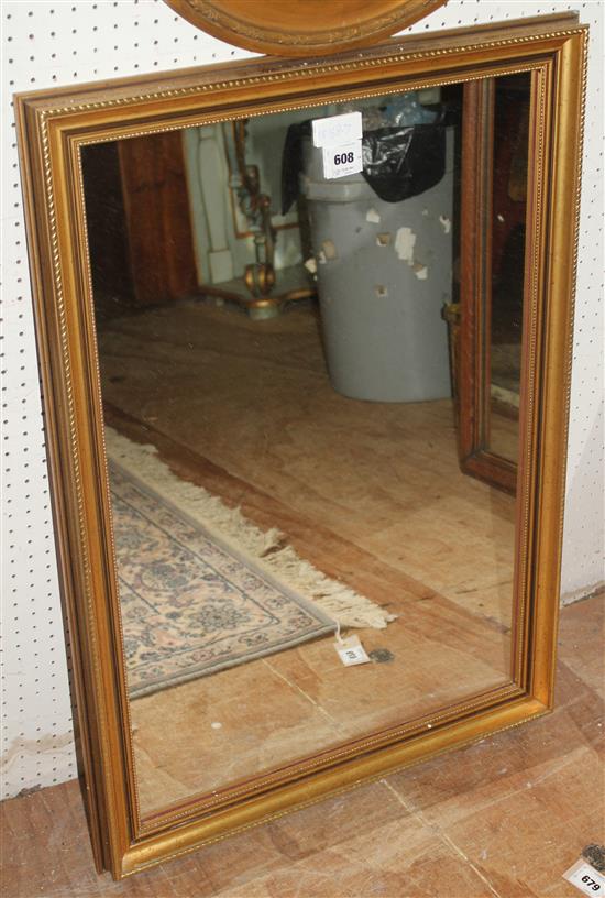 Gilt frame wall mirror(-)